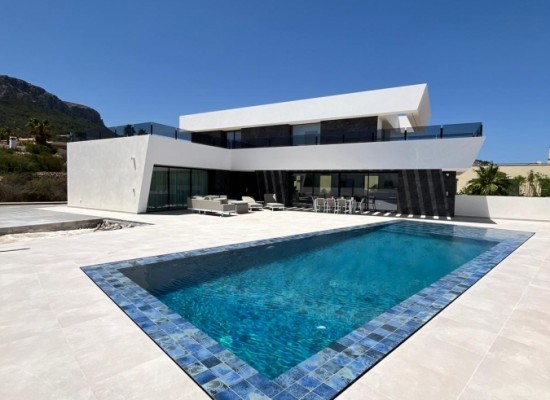 CONSTRUCCIÓN DE PISCINAS 