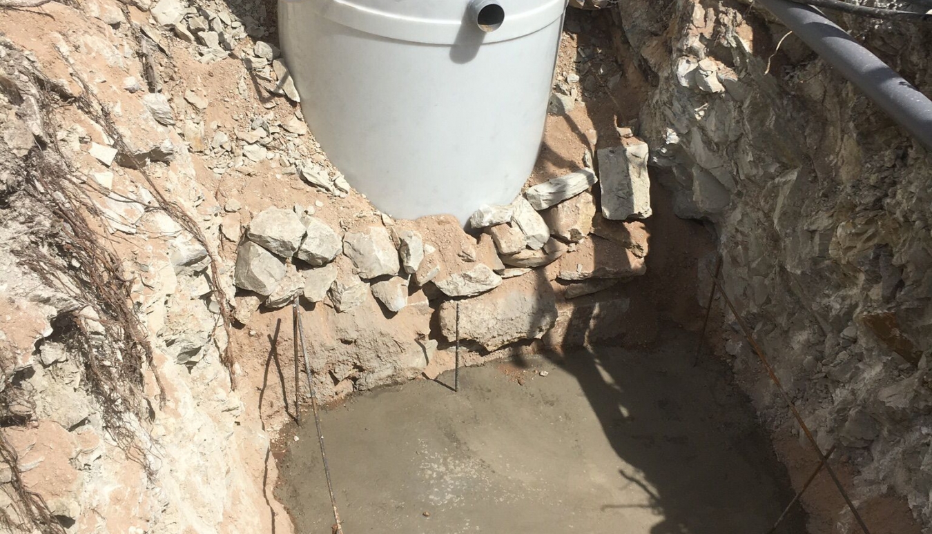 FOSA SÉPTICA DE OXIDACIÓN TOTAL EN CONSTRUCCIÓN