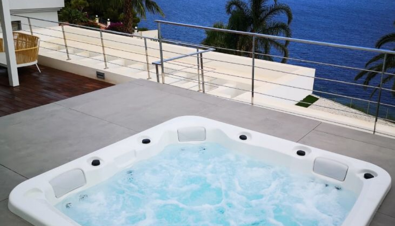 COLOCACIÓN DE JACUZZI