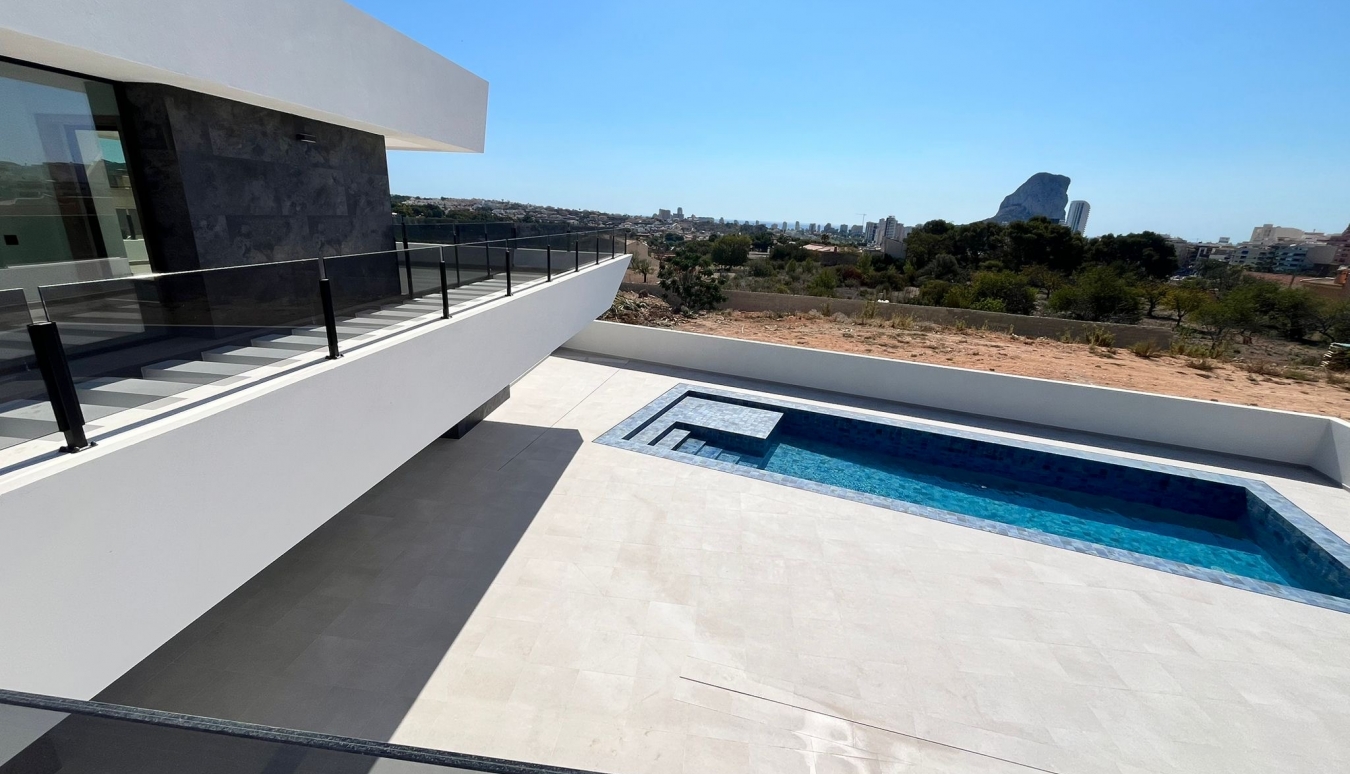 PISCINA en OBRA NUEVA